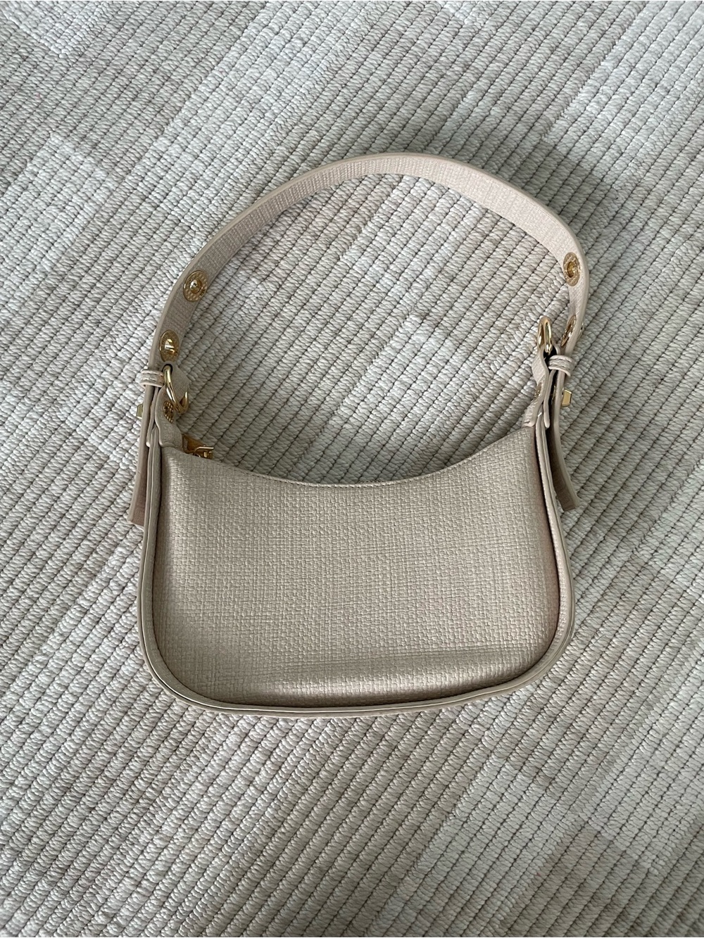 Cream Shoulder Bag with Gold Hardware